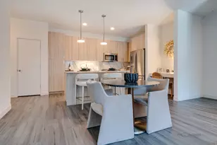 750 Hawthorn Row, Vernon Hills, IL 60061 - Photo 13