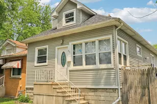 617 Hirsch Ave, Calumet City, IL 60409 - Photo 1