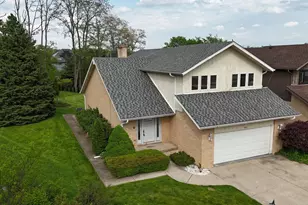 8315 Helen Ct, Downers Grove, IL 60516 - Photo 1