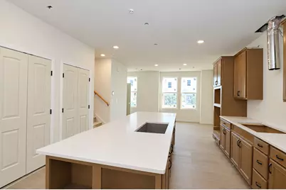 1711 Pratt Court #24166, Hoffman Estates, IL 60192 - Photo 9