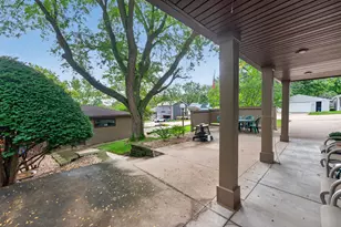 816 Sinnissippi Ave, Dixon, IL 61021 - Photo 33