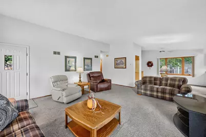 816 Sinnissippi Avenue, Dixon, IL 61021 - Photo 9