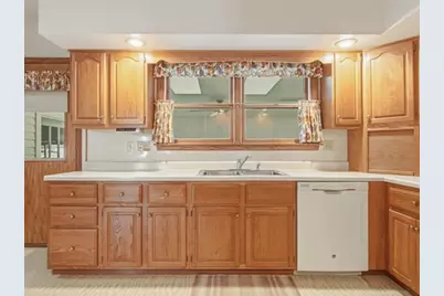 405 E 3rd Street, Rock Falls, IL 61071 - Photo 9