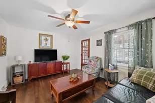 1509 W Clark St, Champaign, IL 61821 - Photo 9