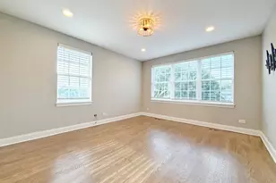 2427 W Grenshaw St, Chicago, IL 60612 - Photo 9