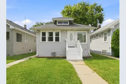 122 S 21st Avenue, Maywood, IL 60153 - Photo 1