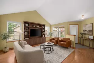 1020 Duran Ct, Joliet, IL 60431 - Photo 3