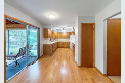 1353 Empire Court, Freeport, IL 61032 - Photo 13