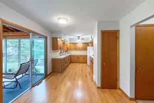 1353 Empire Ct, Freeport, IL 61032 - Photo 13