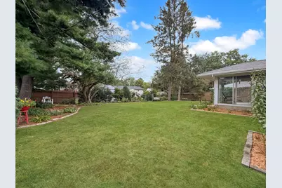 1353 Empire Court, Freeport, IL 61032 - Photo 23