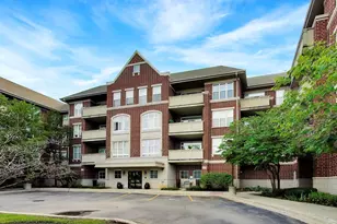 77 N Quentin Rd, Palatine, IL 60067 - Photo 1