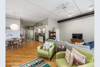 2012 W Saint Paul Avenue #207, Chicago, IL 60647 - Photo 5