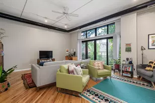 2012 W St Paul Ave, Chicago, IL 60647 - Photo 9