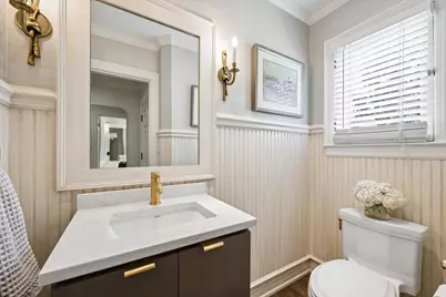 [Address not provided], Wilmette, IL 60091 - Photo 15