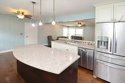212 Hill Avenue, North Aurora, IL 60542 - Photo 9
