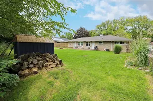 212 Hill Ave, North Aurora, IL 60542 - Photo 25