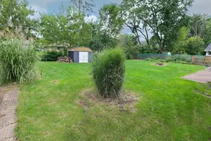 212 Hill Ave, North Aurora, IL 60542 - Photo 23