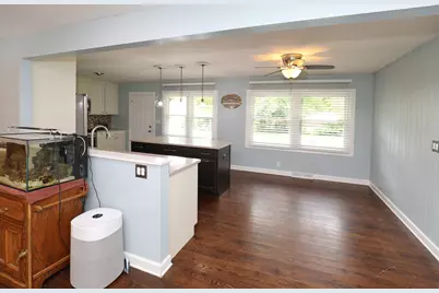 212 Hill Avenue, North Aurora, IL 60542 - Photo 3