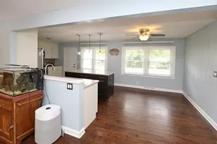 212 Hill Ave, North Aurora, IL 60542 - Photo 3