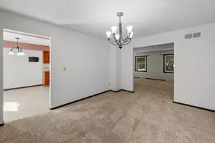 456 Oakwood Pl, Geneseo, IL 61254 - Photo 7