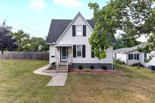 1008 Painter St, Streator, IL 61364 - Photo 3