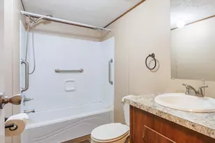 1205 N Gary St, Centralia, IL 62801 - Photo 7