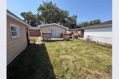 1445 Burnham Avenue, Calumet City, IL 60409 - Photo 7