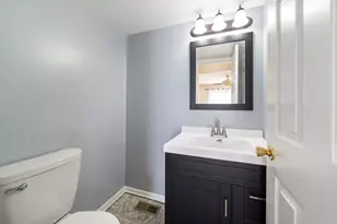 46 Wildflower Way, Streamwood, IL 60107 - Photo 9