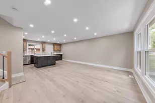 756 Westwind Dr, Bolingbrook, IL 60440 - Photo 5