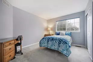 677 Linden Dr, Carol Stream, IL 60188 - Photo 19