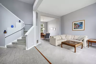 677 Linden Drive, Carol Stream, IL 60188 - Photo 3