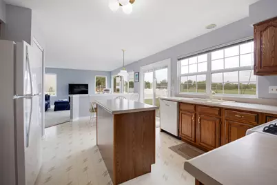 677 Linden Drive, Carol Stream, IL 60188 - Photo 5