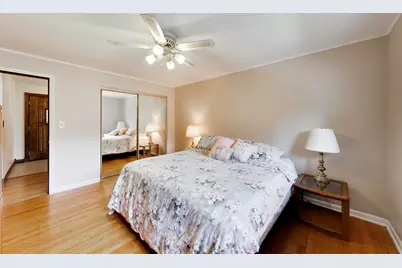 704 W Lonnquist Boulevard, Mount Prospect, IL 60056 - Photo 21
