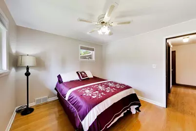 704 W Lonnquist Boulevard, Mount Prospect, IL 60056 - Photo 23