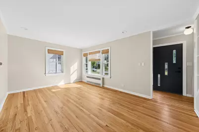 422 S Harvard Avenue, Villa Park, IL 60181 - Photo 7