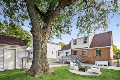 422 S Harvard Avenue, Villa Park, IL 60181 - Photo 3