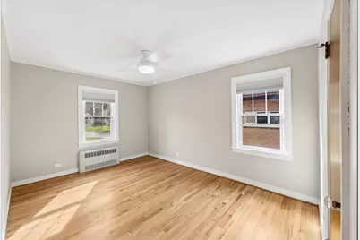 422 S Harvard Avenue, Villa Park, IL 60181 - Photo 15