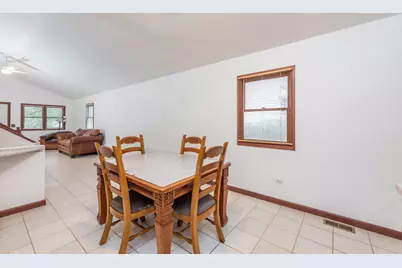 10395 W Illinois Avenue, Beach Park, IL 60099 - Photo 9