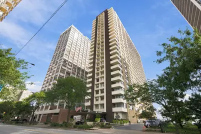 6157 N Sheridan Road #14B, Chicago, IL 60660 - Photo 1
