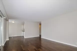6833 N Kedzie Ave, Chicago, IL 60645 - Photo 7