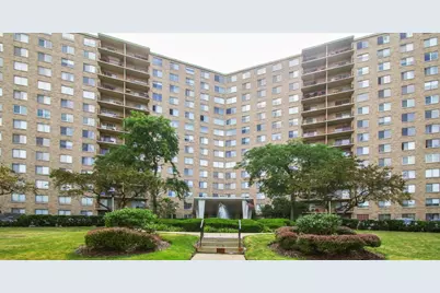 6833 N Kedzie Avenue #914, Chicago, IL 60645 - Photo 1