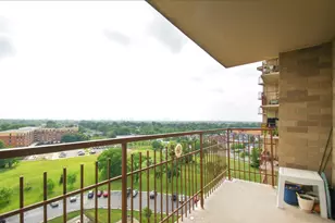 6833 N Kedzie Ave, Chicago, IL 60645 - Photo 17
