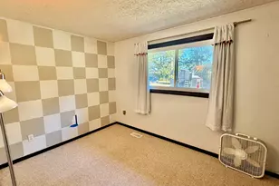 1001 Medlin Rd, Centralia, IL 62801 - Photo 11