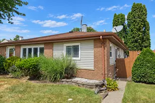 660 163rd St, Calumet City, IL 60409 - Photo 3