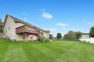 597 Turnbury Ct W, Dekalb, IL 60115 - Photo 43