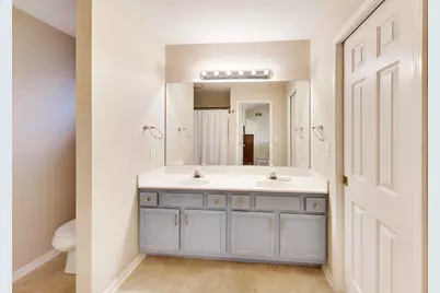 597 Turnbury Court W, Dekalb, IL 60115 - Photo 19