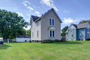 512 E 3rd St, Rock Falls, IL 61071 - Photo 3