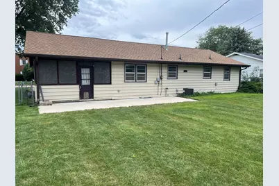 355 Irene Avenue, Rochelle, IL 61068 - Photo 11