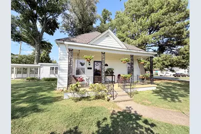 1300 Grant Street, Eldorado, IL 62930 - Photo 1