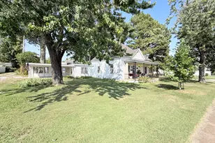 1300 Grant St, Eldorado, IL 62930 - Photo 5